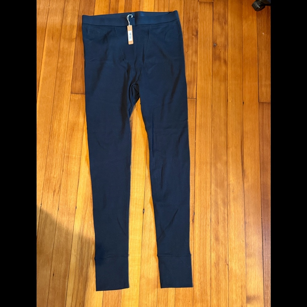 SKIMS brand new high waisted leggings L